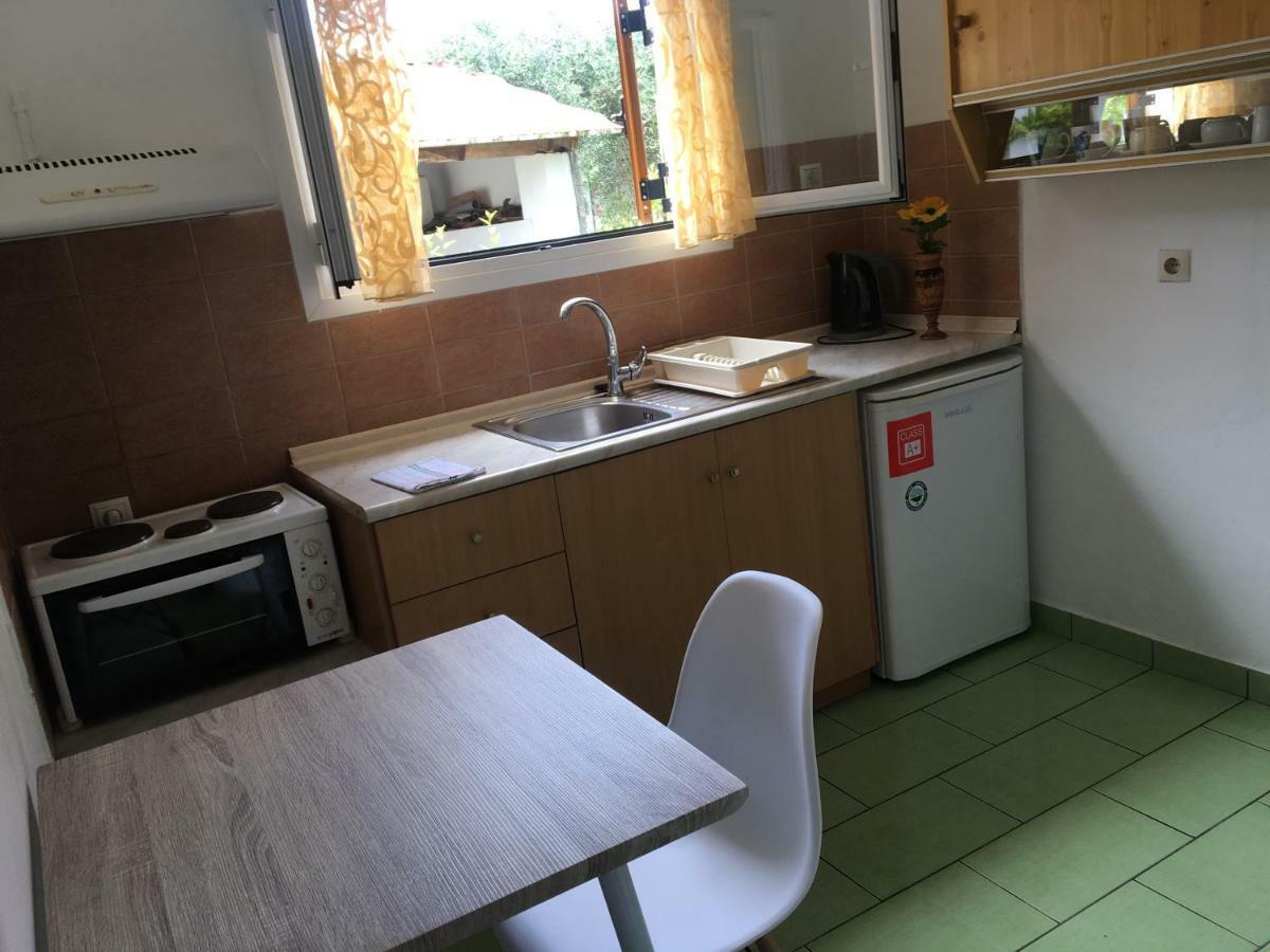 Villa Panorea Moraitika Eksteriør billede