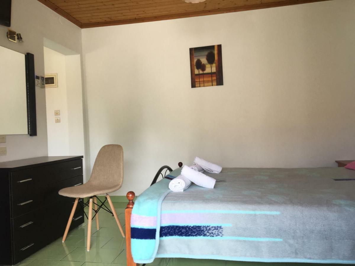 Villa Panorea Moraitika Eksteriør billede