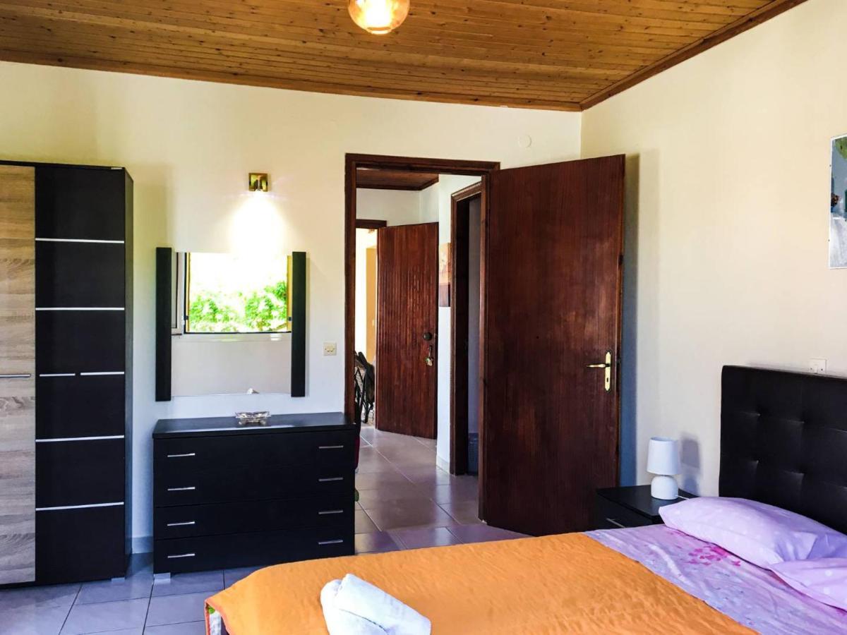Villa Panorea Moraitika Eksteriør billede